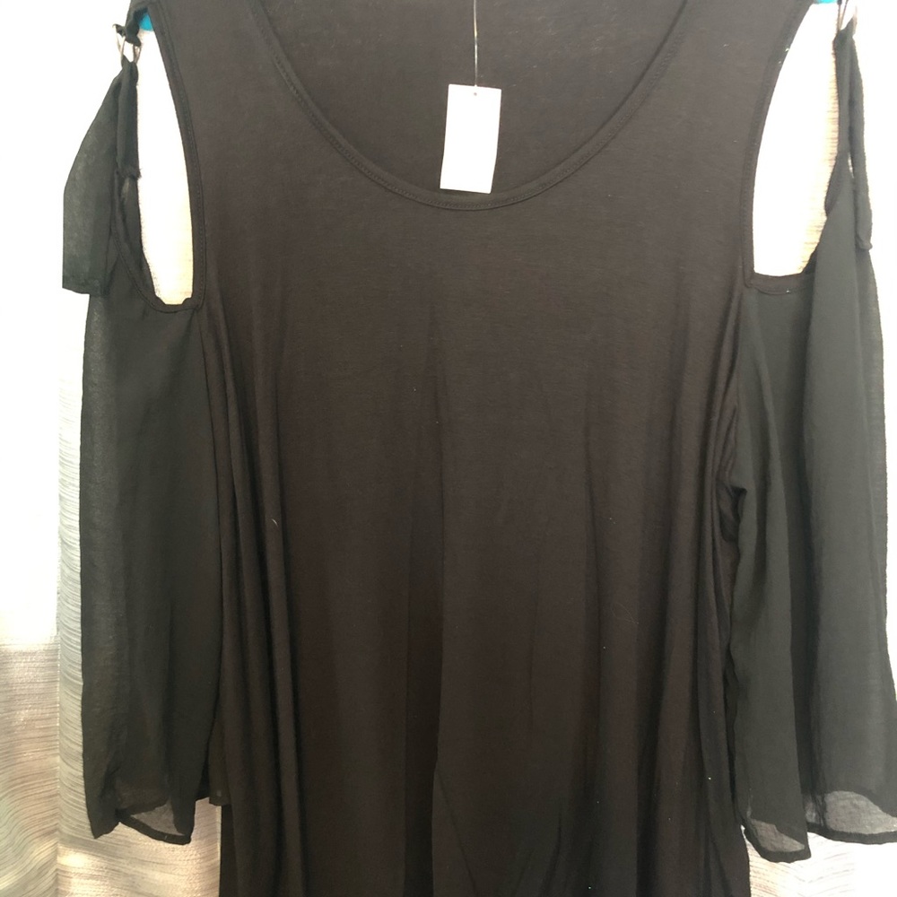 Maurices top